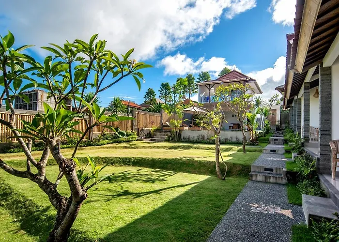 Private Kayu Bunga Canggu (Bali)
